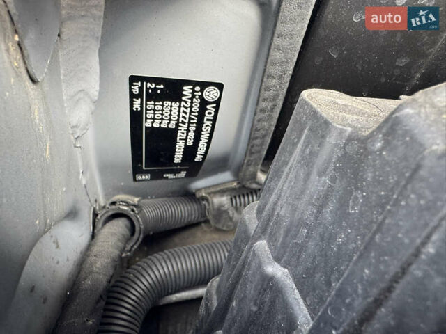 Серый Фольксваген Мультиван, объемом двигателя 2 л и пробегом 194 тыс. км за 50300 $, фото 12 на Automoto.ua