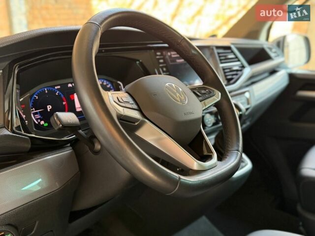 Серый Фольксваген Мультиван, объемом двигателя 1.97 л и пробегом 127 тыс. км за 48000 $, фото 52 на Automoto.ua