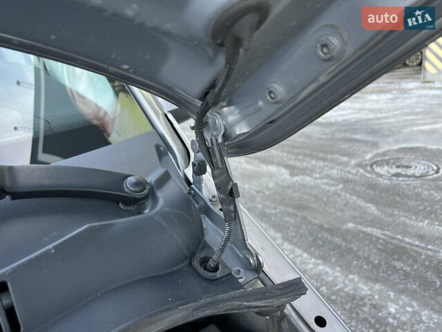 Сірий Фольксваген Мультиван, об'ємом двигуна 1.97 л та пробігом 118 тис. км за 66900 $, фото 85 на Automoto.ua