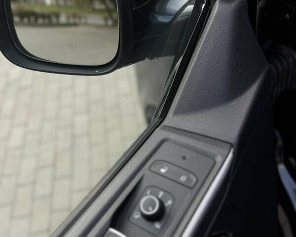 Фольксваген Мультиван 2020 в Луцке на Automoto.ua Серый Фольксваген Мультиван, объемом двигателя 2 л и пробегом 194 тыс. км за 50700 $, фото 44 на Automoto.ua