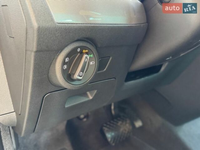 Серый Фольксваген Мультиван, объемом двигателя 1.97 л и пробегом 127 тыс. км за 48000 $, фото 55 на Automoto.ua