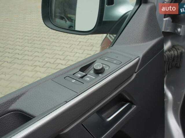 Серый Фольксваген Мультиван, объемом двигателя 1.97 л и пробегом 126 тыс. км за 49999 $, фото 13 на Automoto.ua