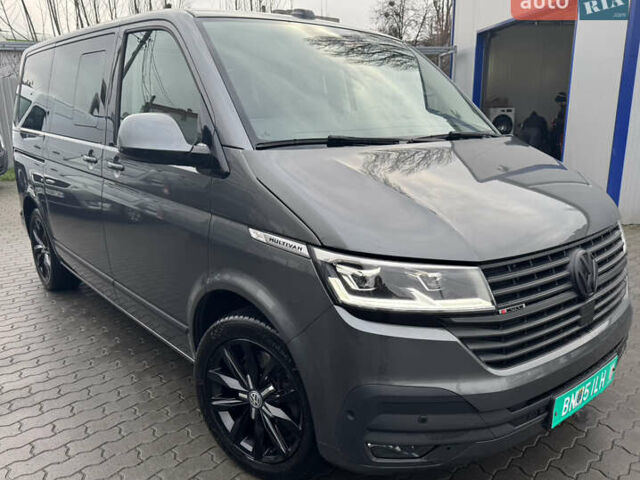 Серый Фольксваген Мультиван, объемом двигателя 1.97 л и пробегом 235 тыс. км за 49999 $, фото 11 на Automoto.ua