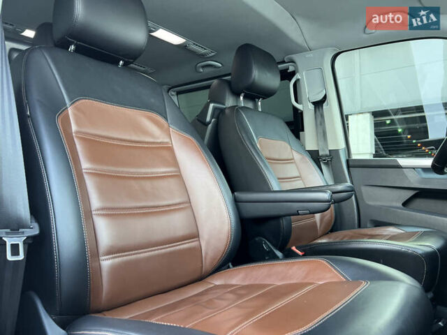 Сірий Фольксваген Мультиван, об'ємом двигуна 1.97 л та пробігом 118 тис. км за 66900 $, фото 40 на Automoto.ua