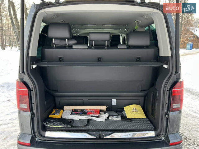 Сірий Фольксваген Мультиван, об'ємом двигуна 1.97 л та пробігом 130 тис. км за 57500 $, фото 30 на Automoto.ua