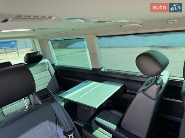 Серый Фольксваген Мультиван, объемом двигателя 1.97 л и пробегом 127 тыс. км за 48000 $, фото 44 на Automoto.ua