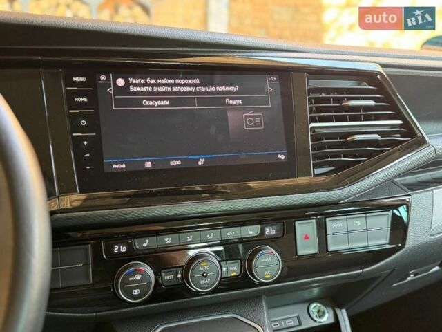 Серый Фольксваген Мультиван, объемом двигателя 1.97 л и пробегом 127 тыс. км за 48000 $, фото 48 на Automoto.ua