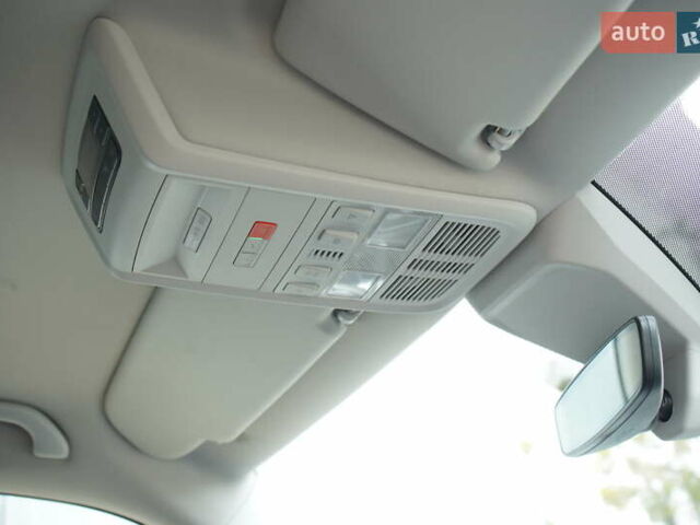 Сірий Фольксваген Мультиван, об'ємом двигуна 1.97 л та пробігом 126 тис. км за 49999 $, фото 42 на Automoto.ua