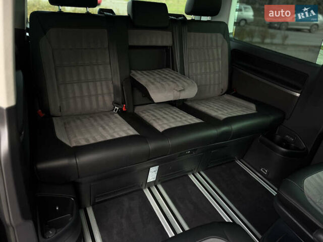 Серый Фольксваген Мультиван, объемом двигателя 2 л и пробегом 194 тыс. км за 50300 $, фото 15 на Automoto.ua