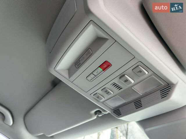 Сірий Фольксваген Мультиван, об'ємом двигуна 1.97 л та пробігом 130 тис. км за 57500 $, фото 16 на Automoto.ua