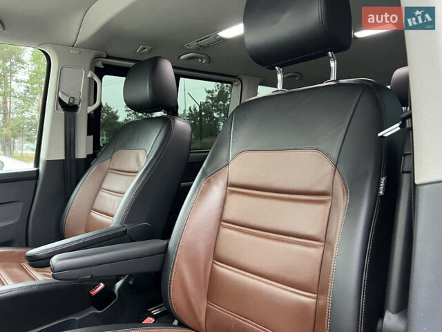 Серый Фольксваген Мультиван, объемом двигателя 1.97 л и пробегом 115 тыс. км за 67700 $, фото 35 на Automoto.ua