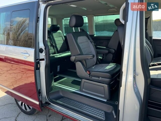 Серый Фольксваген Мультиван, объемом двигателя 1.97 л и пробегом 127 тыс. км за 48000 $, фото 37 на Automoto.ua