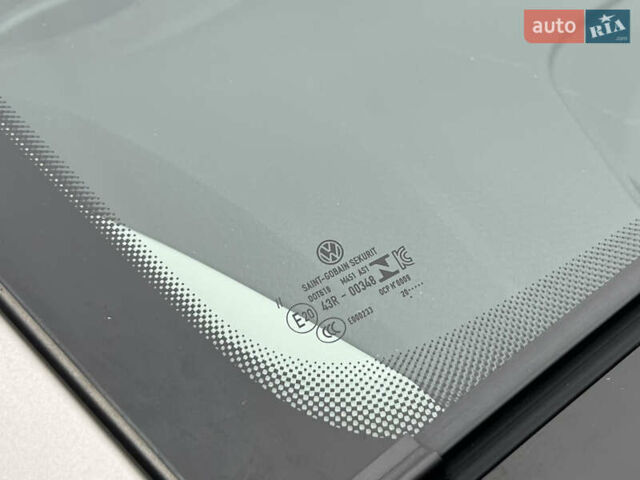 Серый Фольксваген Мультиван, объемом двигателя 1.97 л и пробегом 115 тыс. км за 67700 $, фото 14 на Automoto.ua