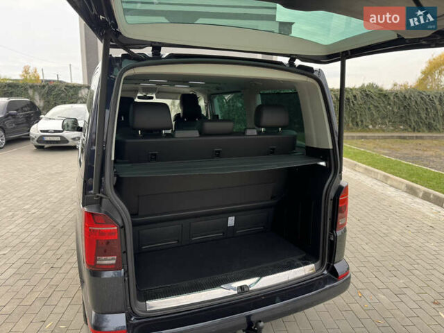 Серый Фольксваген Мультиван, объемом двигателя 2 л и пробегом 194 тыс. км за 50300 $, фото 32 на Automoto.ua