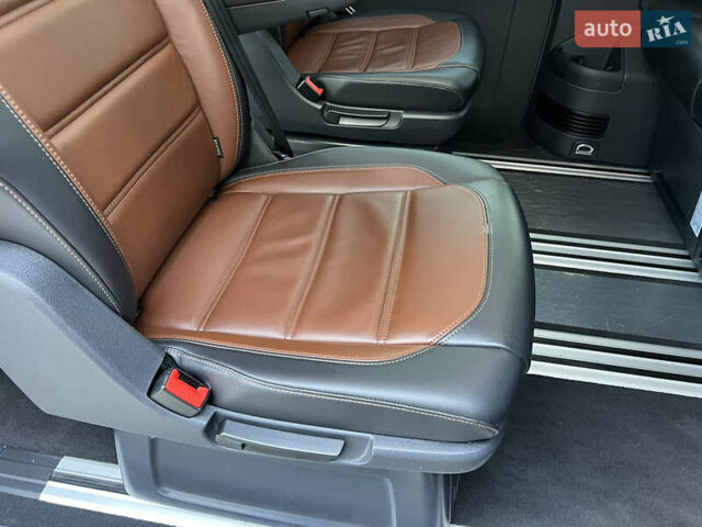 Сірий Фольксваген Мультиван, об'ємом двигуна 1.97 л та пробігом 118 тис. км за 66900 $, фото 59 на Automoto.ua