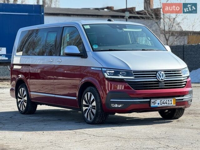 Серый Фольксваген Мультиван, объемом двигателя 1.97 л и пробегом 127 тыс. км за 48000 $, фото 4 на Automoto.ua