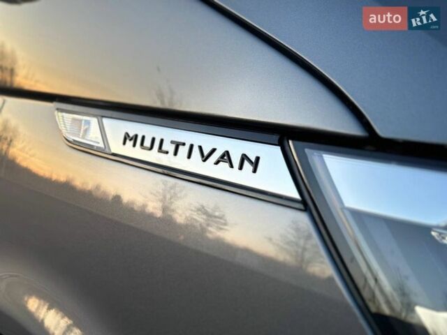 Серый Фольксваген Мультиван, объемом двигателя 2 л и пробегом 137 тыс. км за 48900 $, фото 11 на Automoto.ua