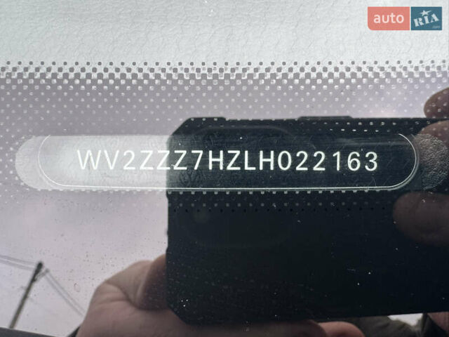 Серый Фольксваген Мультиван, объемом двигателя 1.97 л и пробегом 235 тыс. км за 49999 $, фото 26 на Automoto.ua