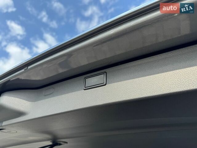 Серый Фольксваген Мультиван, объемом двигателя 1.97 л и пробегом 120 тыс. км за 62900 $, фото 34 на Automoto.ua