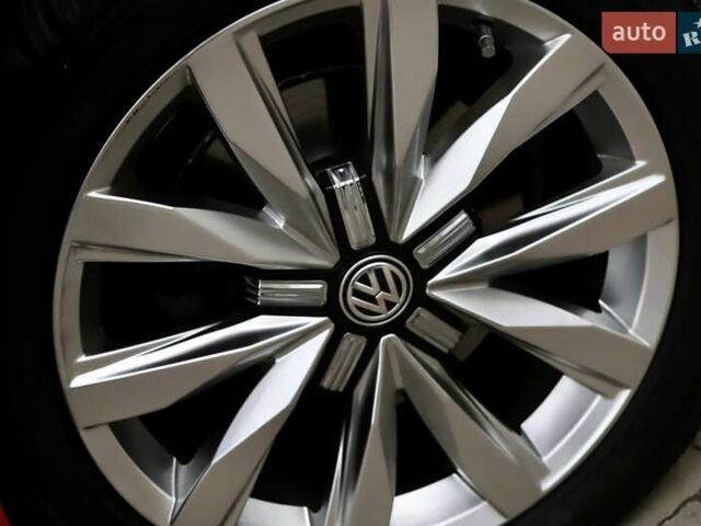Фольксваген Мультиван 2021 в Дрогобыче на Automoto.ua Серый Фольксваген Мультиван, объемом двигателя 2 л и пробегом 111 тыс. км за 43899 $, фото 29 на Automoto.ua