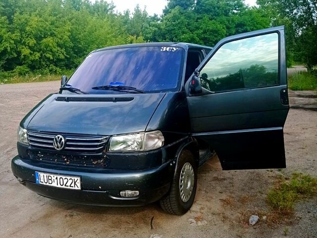 Сірий Фольксваген Мультиван, об'ємом двигуна 2.5 л та пробігом 200 тис. км за 3600 $, фото 2 на Automoto.ua