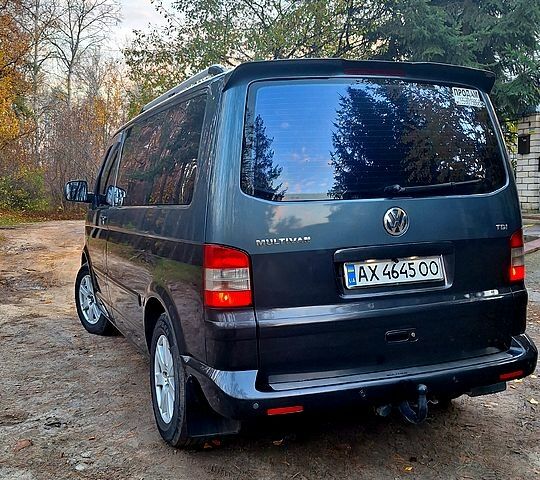 Фольксваген Мультиван 2008 в Изюме на Automoto.ua Серый Фольксваген Мультиван, объемом двигателя 2.5 л и пробегом 315 тыс. км за 15999 $, фото 5 на Automoto.ua
