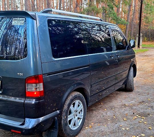 Фольксваген Мультиван 2008 в Изюме на Automoto.ua Серый Фольксваген Мультиван, объемом двигателя 2.5 л и пробегом 315 тыс. км за 15999 $, фото 3 на Automoto.ua