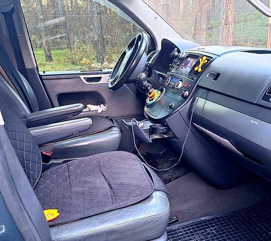 Фольксваген Мультиван 2008 в Изюме на Automoto.ua Серый Фольксваген Мультиван, объемом двигателя 2.5 л и пробегом 315 тыс. км за 15999 $, фото 7 на Automoto.ua