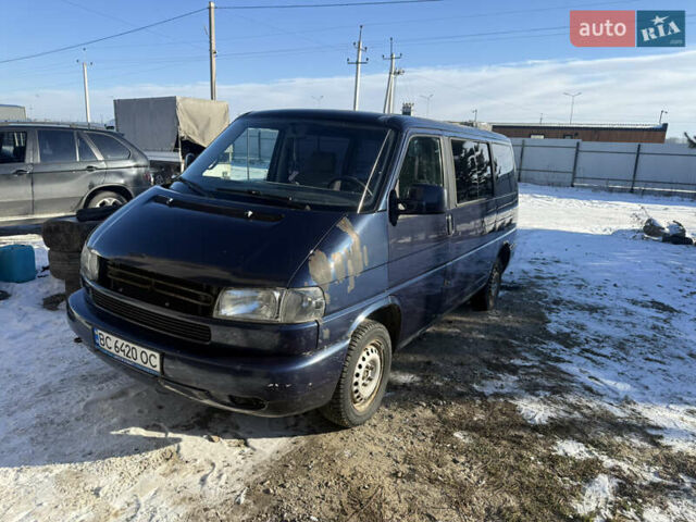 Синій Фольксваген Мультиван, об'ємом двигуна 2.5 л та пробігом 500 тис. км за 3999 $, фото 2 на Automoto.ua