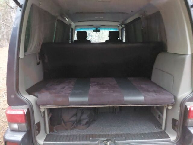 Синій Фольксваген Мультиван, об'ємом двигуна 2.5 л та пробігом 470 тис. км за 9000 $, фото 4 на Automoto.ua