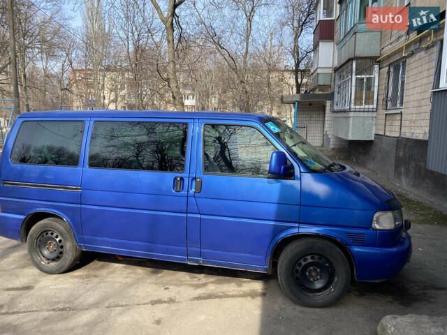 Синий Фольксваген Мультиван, объемом двигателя 2.5 л и пробегом 392 тыс. км за 8000 $, фото 10 на Automoto.ua