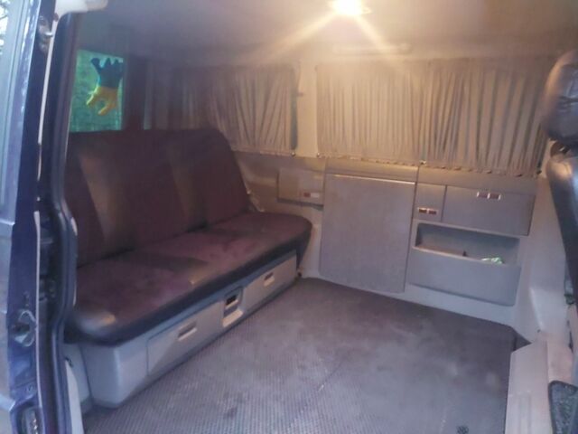 Синій Фольксваген Мультиван, об'ємом двигуна 2.5 л та пробігом 470 тис. км за 9000 $, фото 7 на Automoto.ua