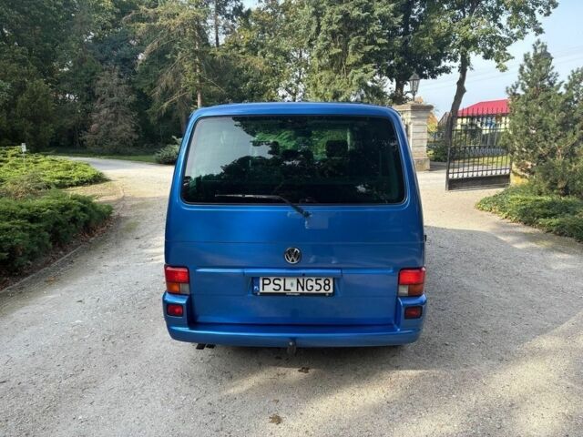 Синий Фольксваген Мультиван, объемом двигателя 2.5 л и пробегом 280 тыс. км за 2300 $, фото 2 на Automoto.ua