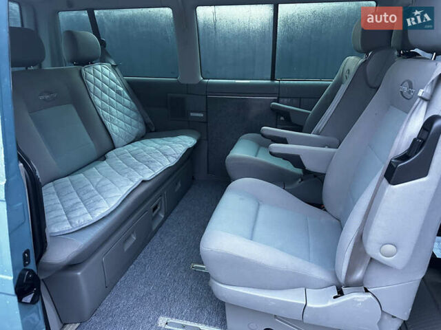 Синій Фольксваген Мультиван, об'ємом двигуна 2.46 л та пробігом 230 тис. км за 9200 $, фото 3 на Automoto.ua