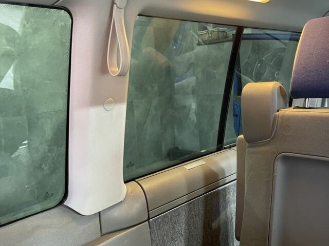 Синий Фольксваген Мультиван, объемом двигателя 2.5 л и пробегом 432 тыс. км за 13700 $, фото 18 на Automoto.ua