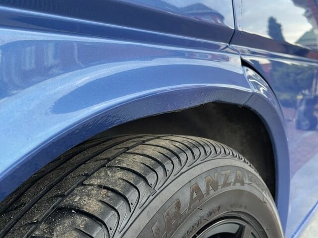 Синий Фольксваген Мультиван, объемом двигателя 2.5 л и пробегом 432 тыс. км за 13700 $, фото 21 на Automoto.ua