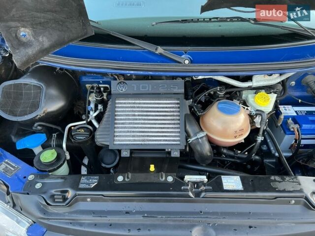 Синій Фольксваген Мультиван, об'ємом двигуна 2.5 л та пробігом 465 тис. км за 7850 $, фото 35 на Automoto.ua