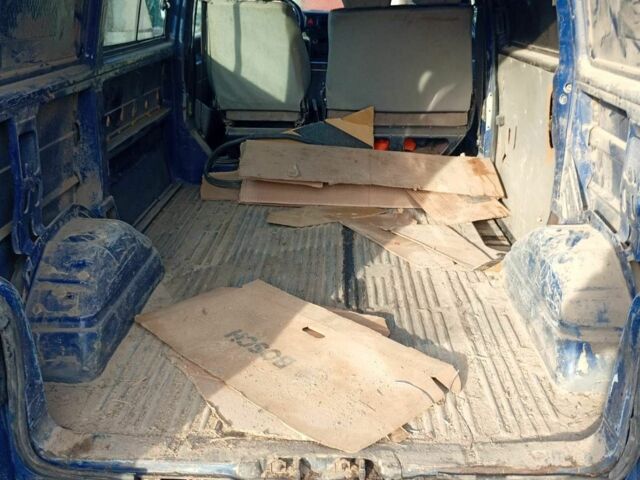 Синій Фольксваген Мультиван, об'ємом двигуна 0 л та пробігом 200 тис. км за 3500 $, фото 3 на Automoto.ua
