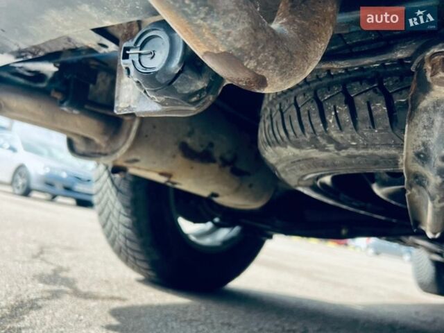 Синій Фольксваген Мультиван, об'ємом двигуна 2.5 л та пробігом 465 тис. км за 7850 $, фото 12 на Automoto.ua