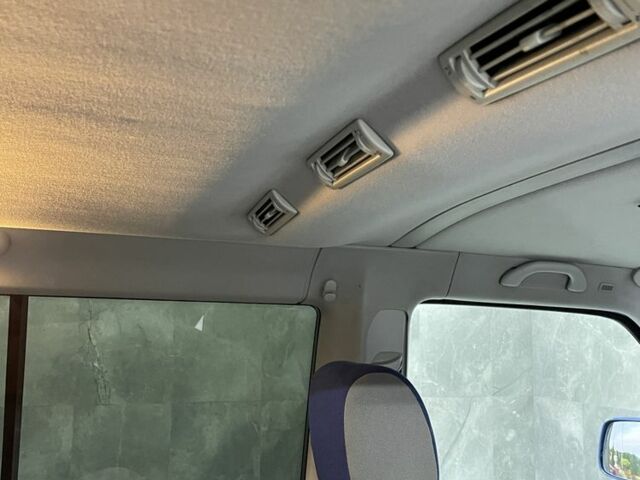 Синий Фольксваген Мультиван, объемом двигателя 2.5 л и пробегом 432 тыс. км за 13700 $, фото 15 на Automoto.ua