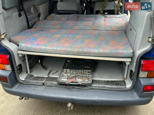 Синій Фольксваген Мультиван, об'ємом двигуна 2.5 л та пробігом 465 тис. км за 7850 $, фото 33 на Automoto.ua