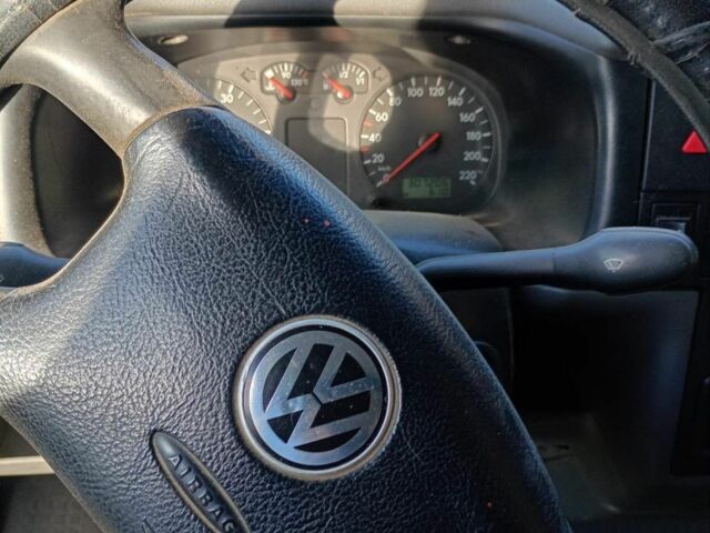 Синій Фольксваген Мультиван, об'ємом двигуна 0 л та пробігом 200 тис. км за 3500 $, фото 4 на Automoto.ua