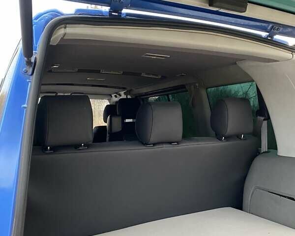 Синій Фольксваген Мультиван, об'ємом двигуна 2.47 л та пробігом 235 тис. км за 7700 $, фото 12 на Automoto.ua