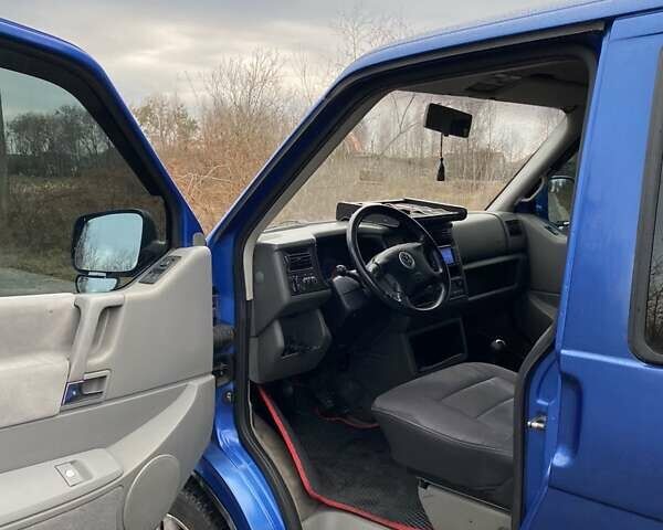 Синій Фольксваген Мультиван, об'ємом двигуна 2.47 л та пробігом 235 тис. км за 7700 $, фото 11 на Automoto.ua