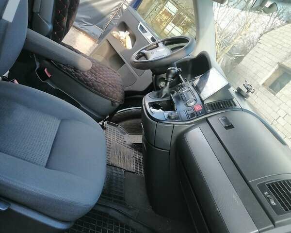 Синий Фольксваген Мультиван, объемом двигателя 2.5 л и пробегом 395 тыс. км за 15800 $, фото 49 на Automoto.ua