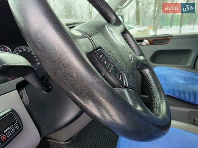 Синій Фольксваген Мультиван, об'ємом двигуна 2.46 л та пробігом 299 тис. км за 12900 $, фото 17 на Automoto.ua