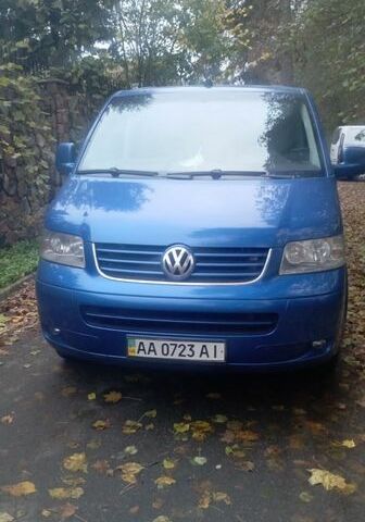 Синий Фольксваген Мультиван, объемом двигателя 2.5 л и пробегом 308 тыс. км за 21900 $, фото 2 на Automoto.ua