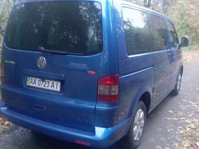 Синий Фольксваген Мультиван, объемом двигателя 2.5 л и пробегом 308 тыс. км за 25000 $, фото 3 на Automoto.ua