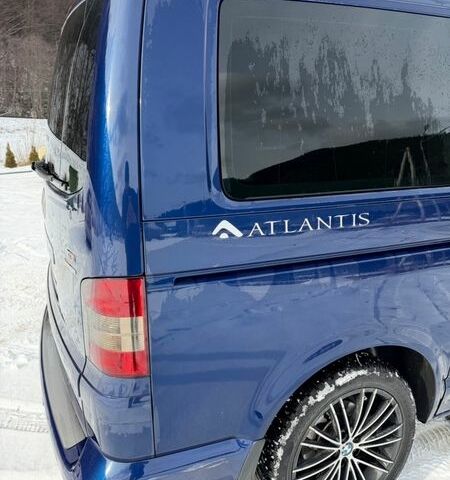 Синий Фольксваген Мультиван, объемом двигателя 2.46 л и пробегом 167 тыс. км за 18500 $, фото 4 на Automoto.ua