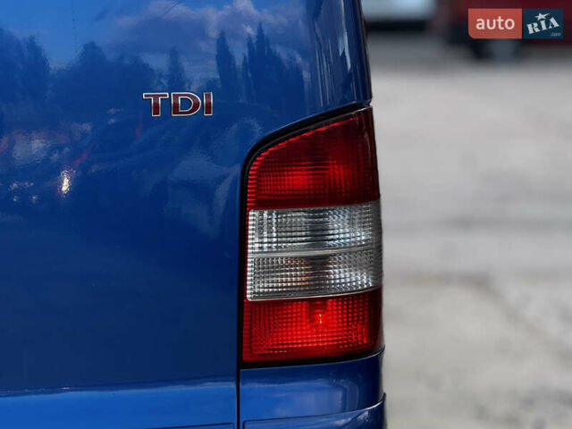 Фольксваген Мультиван 2007 в Житомире на Automoto.ua Синий Фольксваген Мультиван, объемом двигателя 2.5 л и пробегом 278 тыс. км за 13999 $, фото 11 на Automoto.ua